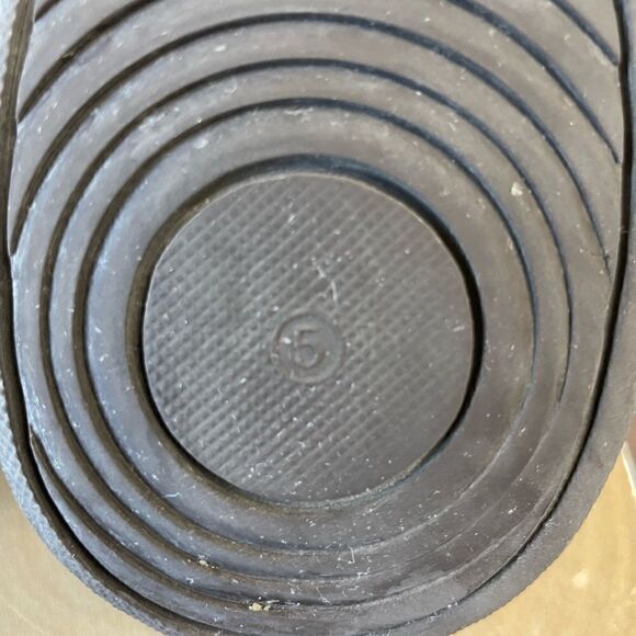 Tandy Leather Sneakers Size 5 - Picture 11 of 11